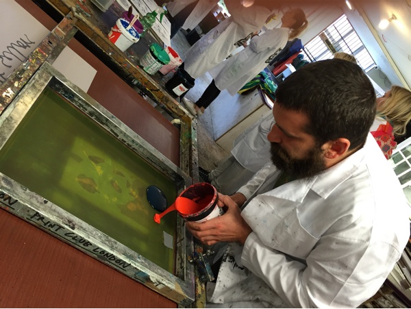 7_Applying a generous amount of ink